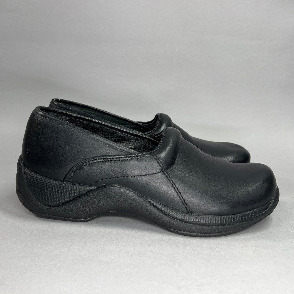 Dansko Women's Size 10.5‎ Professional Slip-Resistant Black Leather Clogs
